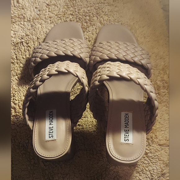 Steve Madden double strap mules - Women's 9 Taupe Heels Shoes ◇CHIC◇ - Picture 5 of 5
